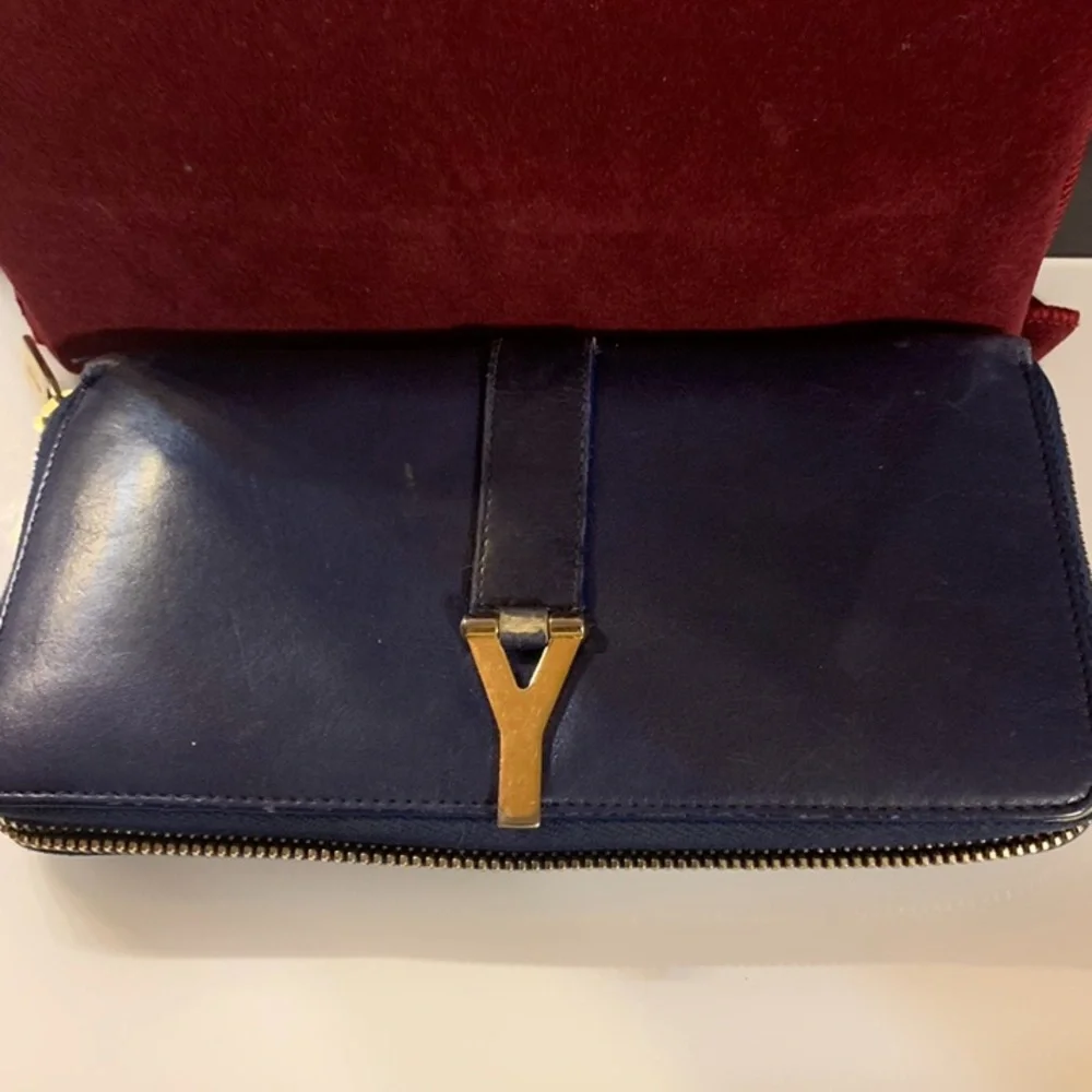 Yves Saint Laurent yves saint